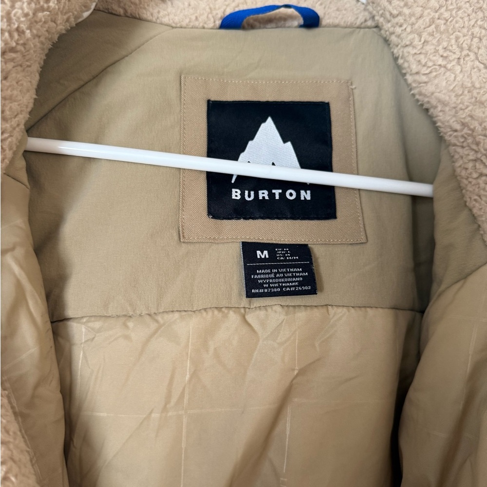 Burton Women’s Ski/Snowboard Jacket - Picture 2 of 4
